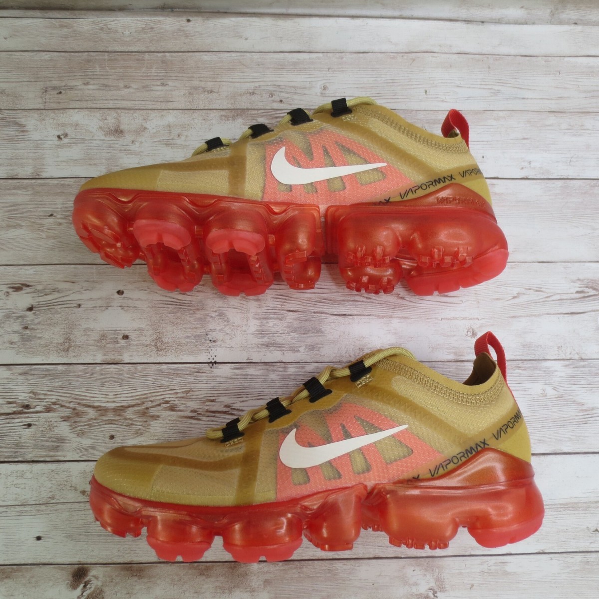 Size 6 - Nike Air VaporMax 2019 Crimson Gold for sale online  display picture 1