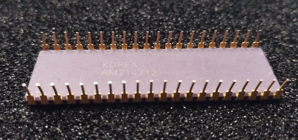 Mos 6569 R1 CERAMIC VIC Commodore 64 Video chip. (2483)   TESTED - Image 3 of 3