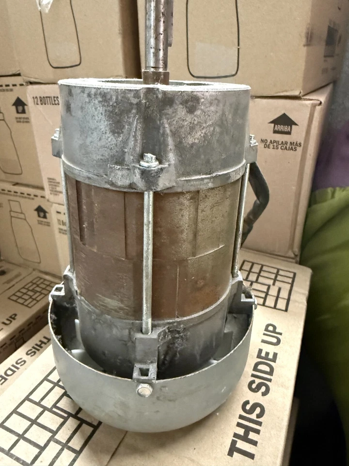 Motor Electrolux/Wascomat #487028121 secadora TD30X30 Foto 2 de 3