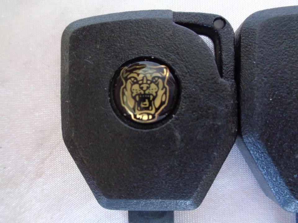 一个 NOS 正品 JAGUAR XJ XJ6 XJ12 XJ40 88 89 未切割 BLANK 钥匙刀片 JLM1149 — 第 2/4 张图片