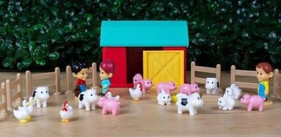 Magic Time Teeny Tiny Mini Farm 32pcs Farm House, Farmers, Animals & Fencing