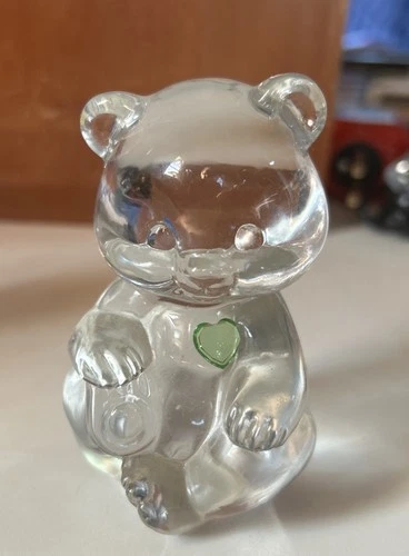 Vintage Fenton Glass Bear Figurine August Birthstone Green Peridot Heart