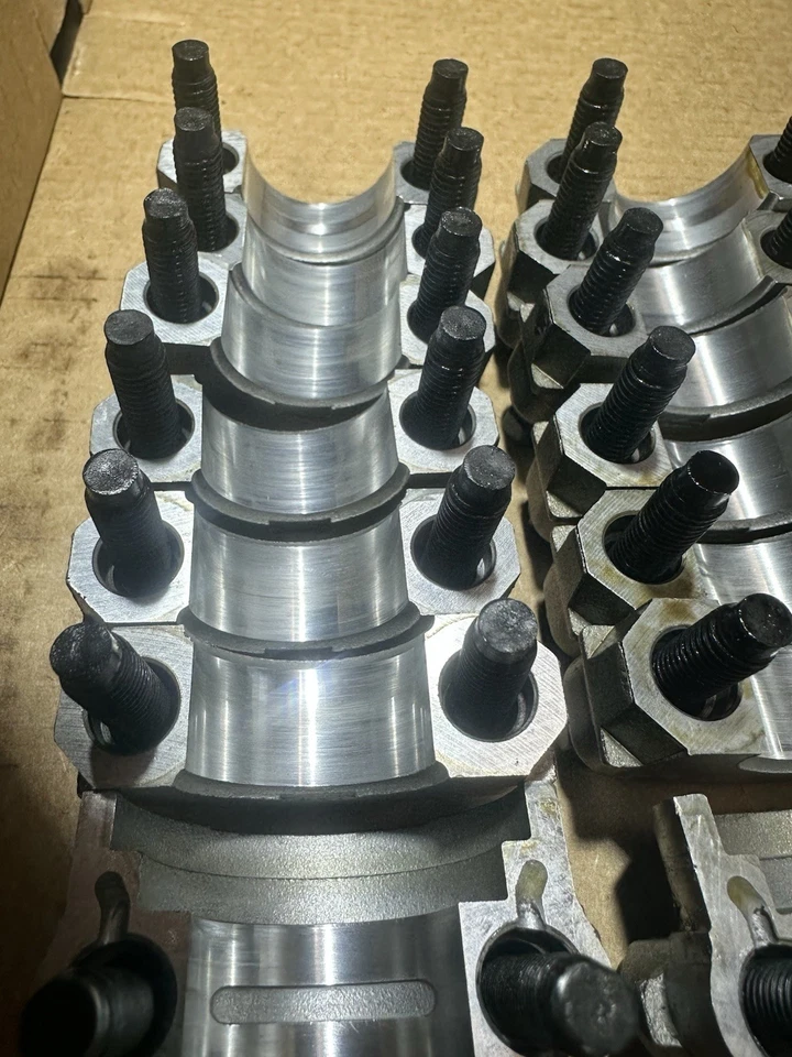 2JZ GE NON VVTI CYLINDER HEAD W/CAMS & VALVE COVERS 2JZGE NON VVTI - Image 3 of 4