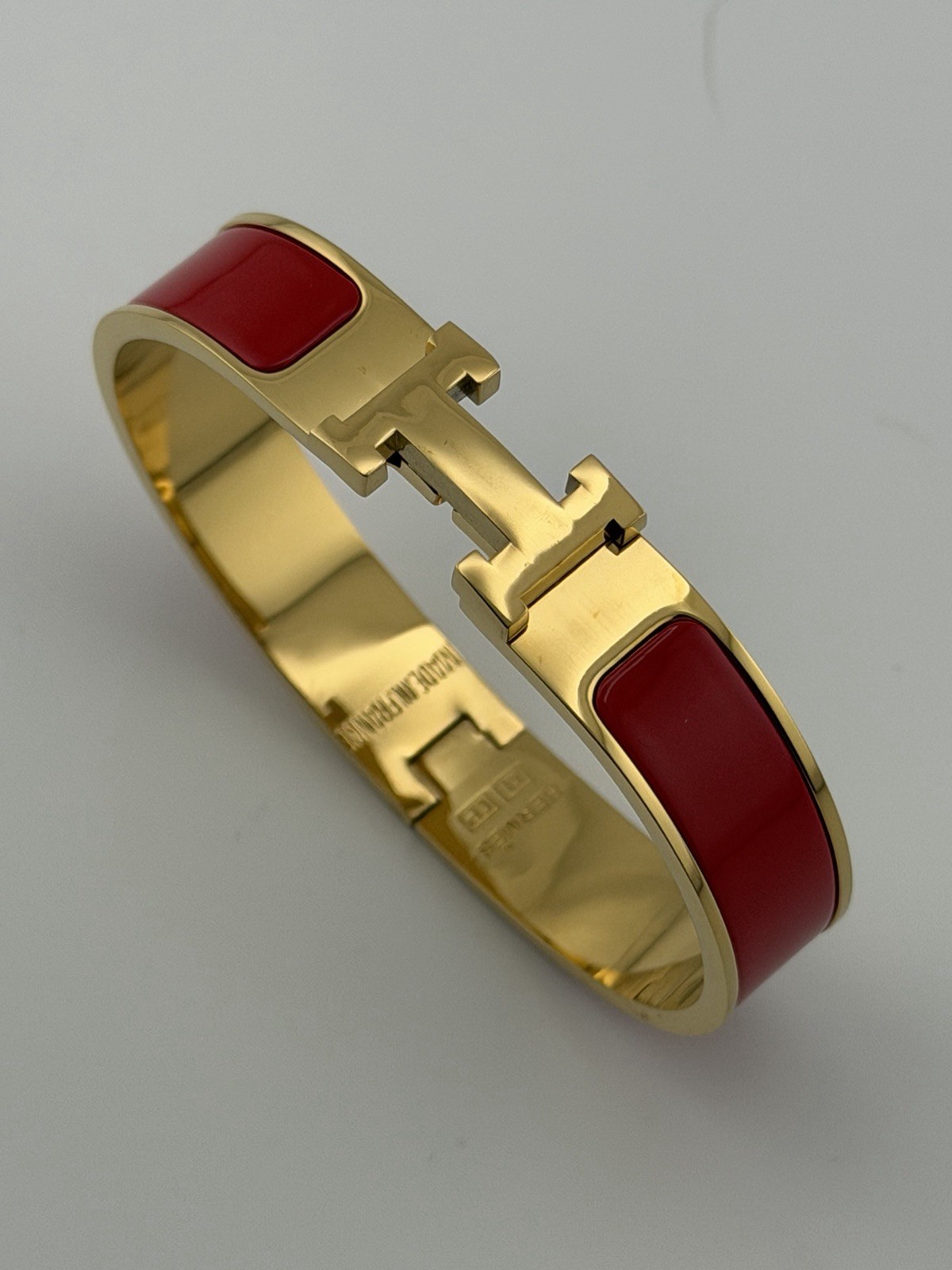 Brand New Clic H Bracelet Color Silver / Light Marron