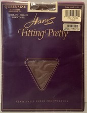 Hanes Plus Fitting Pretty 2X Pantyhose Town Taupe Queen Size 1993 NOS