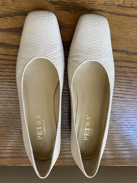 Petra Firenze Cream Italian Snakeskin Low Heel Pumps 7 $195