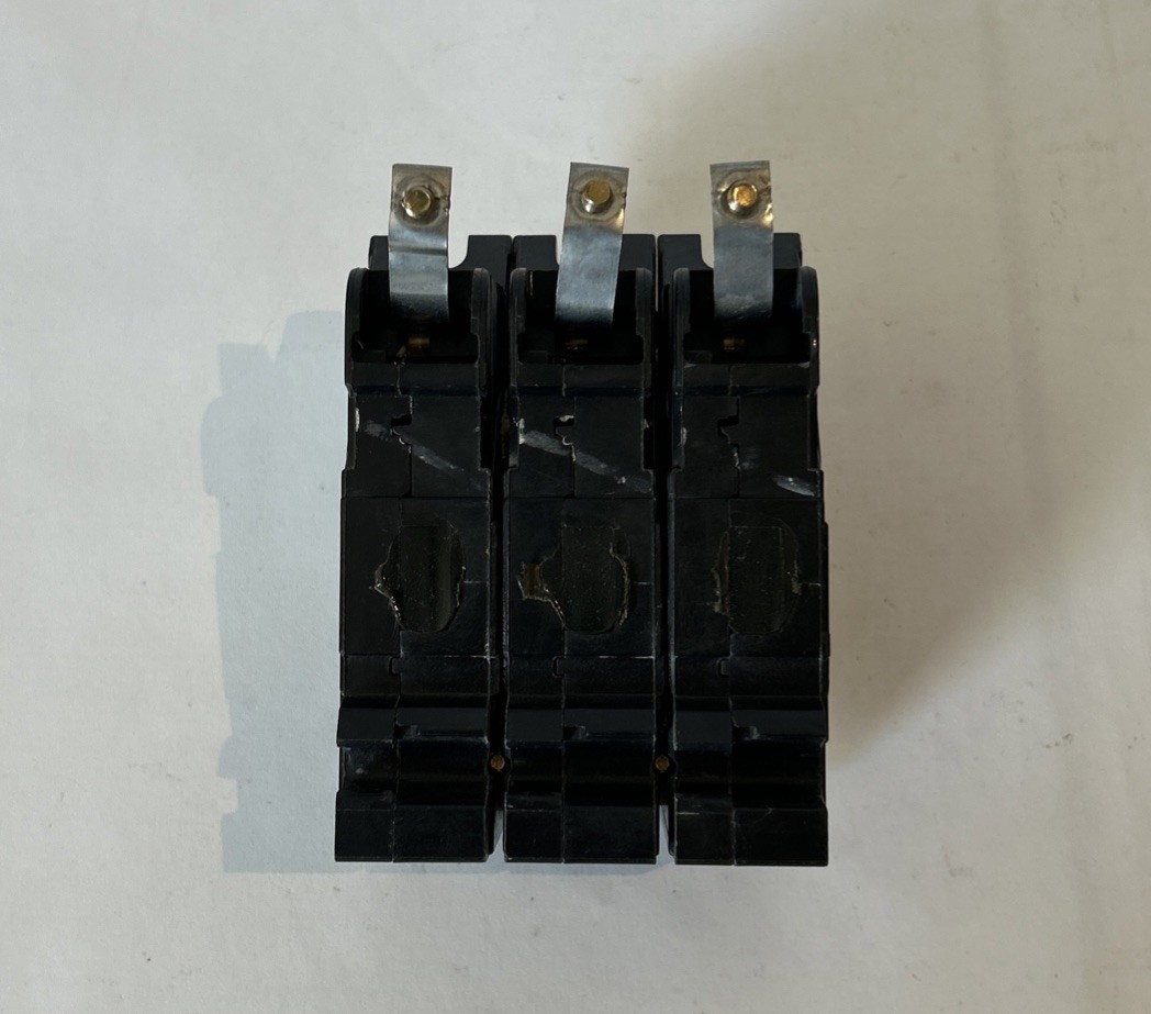 Square D EHB34100 100 Amp 3 Pole 480Y/277 VAC Circuit Breaker
