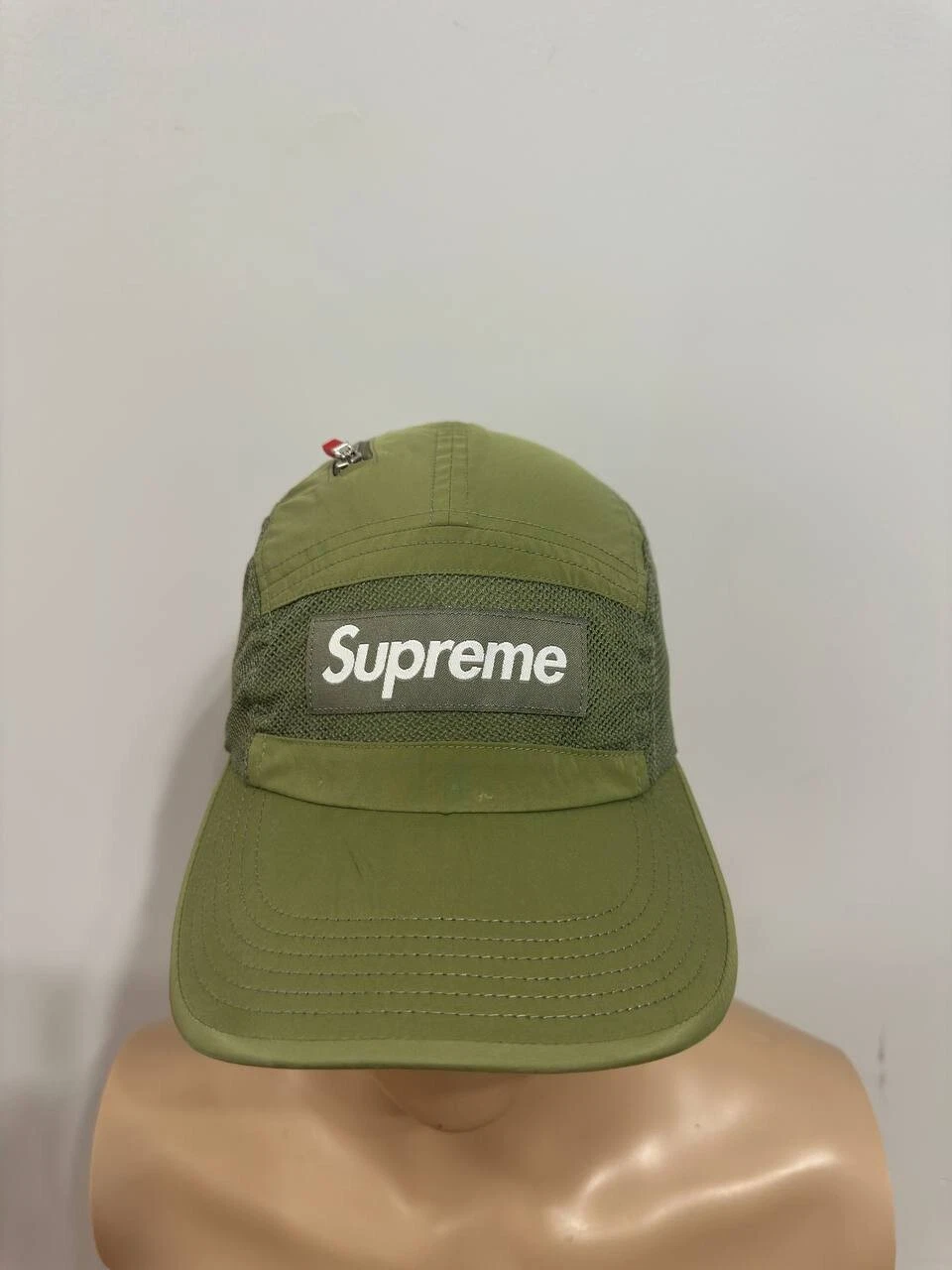 Casquette de camp en maille zippée suprême FW20 olive