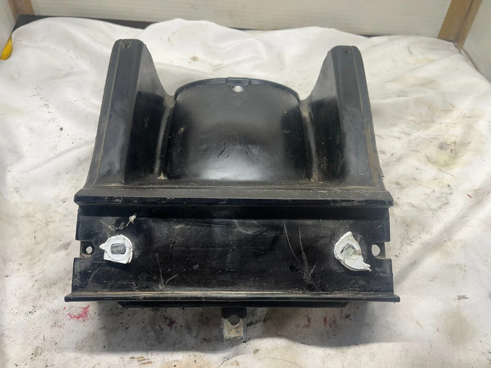 84 本田 Goldwing 1200 Aspencade 原始设备制造商下后挡泥板 80102-MG9-770ZB MH103 — 第 2/4 张图片