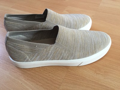 skechers poppy breezy street mesh slip on trainers