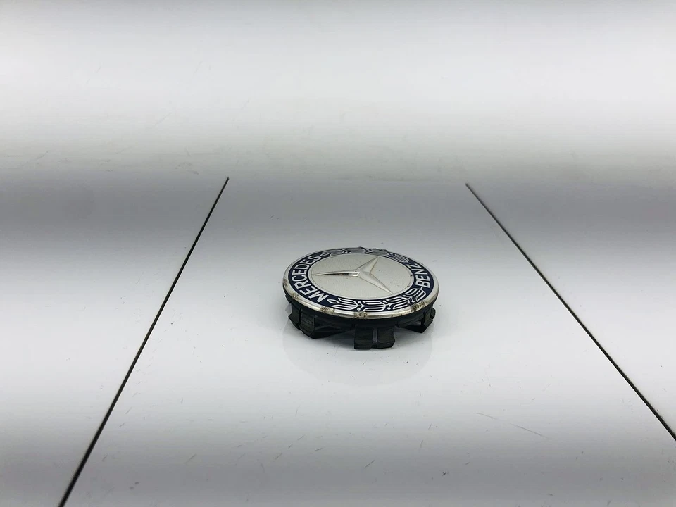 MERCEDES BENZ E350 ARO RODA RAIO CUBO TAMPA CENTRAL CAVIDADE FABRICANTE DE EQUIPAMENTO ORIGINAL - Imagem 2 de 4