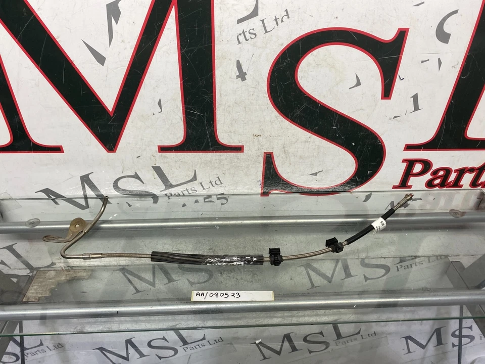 (AS) MERCEDES BENZ W205 C43 AMG EXTINTOR DE REFRIGERANTE TUBO 2058307904 Foto 2 de 4