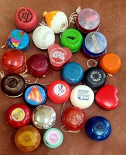 Lot of 25 Vintage Yo Yo's and Duncan Spinner