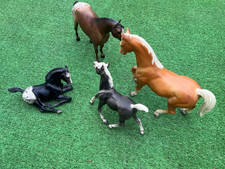 Lot Of 4 Breyer Molding Co horses