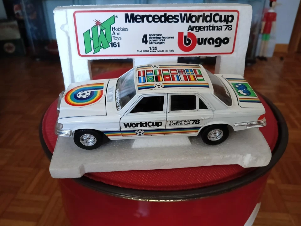 BURAGO 1/24  MERCEDES 450 SEL WORLD CUP ARGENTINA '78 CON AGENDA. 0161 - Immagine 2 di 4