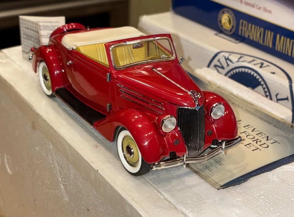 Franklin Mint 1936 Ford Cabriolet (Red) Limited Edition Excellent - Image 2 of 4