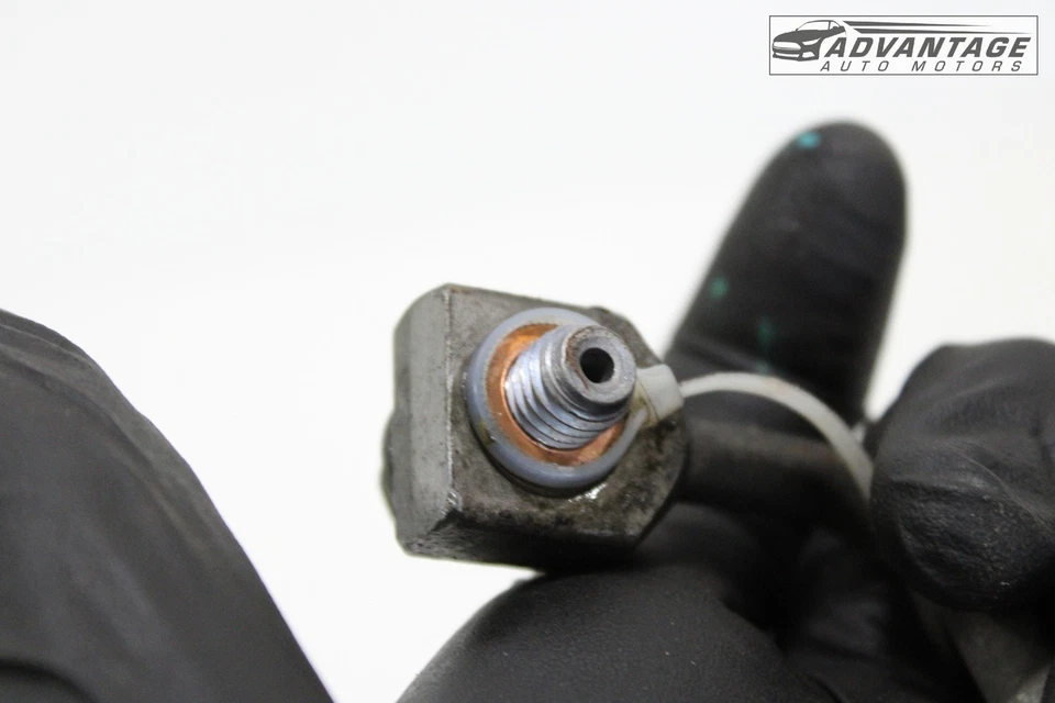 Cadillac XT4 2019-2025 pinza de freno delantero derecho tubo tubo OEM Foto 4 de 4