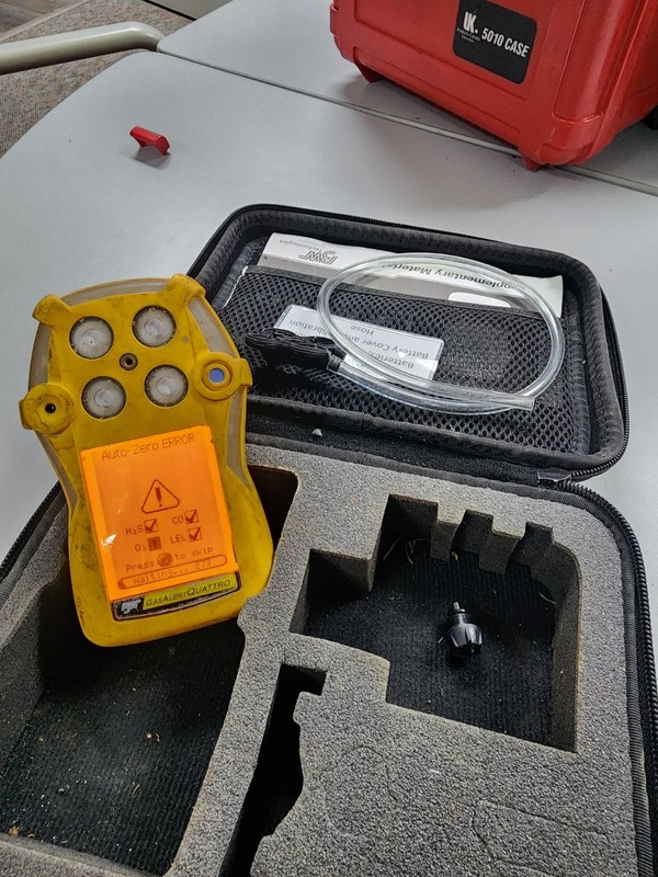3 - BW Gas Alert Meters, Bump Test Kit And Cases.
