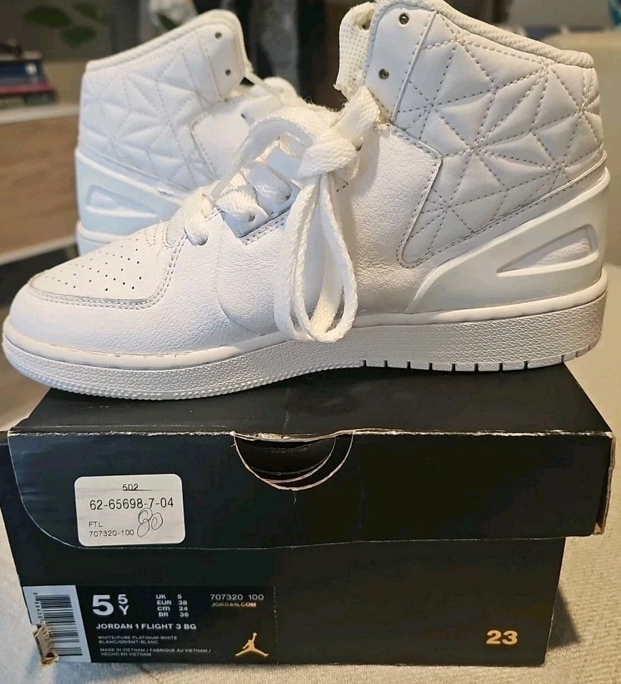 Talla 5.5 - Jordan 1 Flight 3 Triple Blanco Foto 2 de 4