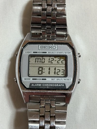 Seiko A904-5199 Vintage Digital Alarm Chronograph Light OEM Bracelet READ
