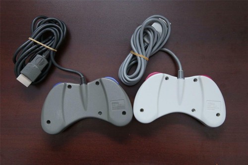 Sega Saturn white + gray controllers v-good Japan SS official gamepad US Seller - Picture 2 of 2