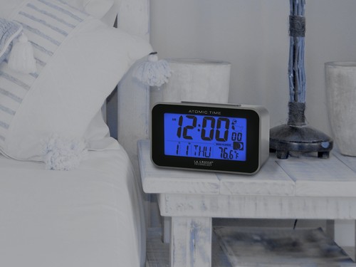 617-1270 La Crosse Technology Atomic Digital Alarm Clock with Backlight Open Box - Picture 5 of 7