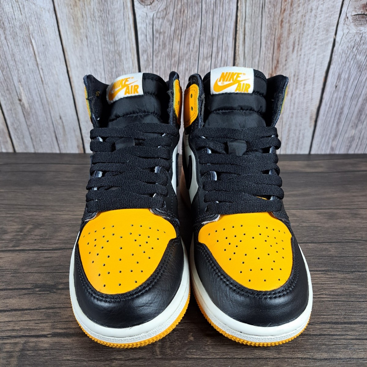 Nike Air Jordan 1 Retro High OG GS Youth 3.5 Taxi Black Nike Air Jordan 1 Retro High OG GS Youth 3.5 Taxi Black