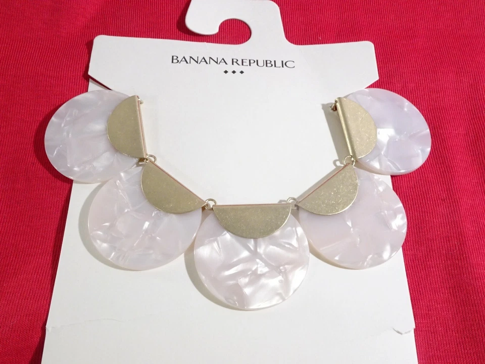 Collar corto Banana Republic para mujer metálico resina ópalo oro media luna nuevo con etiquetas 68 Foto 4 de 4