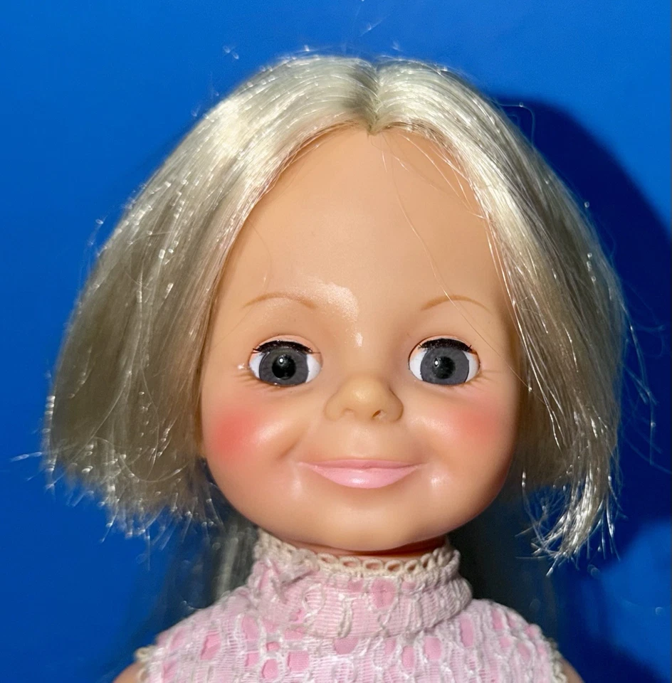 MUÑECA DE TERCIOPELO, ORIGINAL MOVIN’ GROOVIN’ 15" CON TRAJE ORIGINAL, ¡IDEAL 1971! Foto 2 de 4