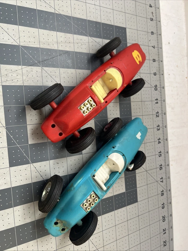 2- ¿JUGUETE NORMA VINTAGE? Coches de carreras de plástico estilo Lotus CAR FORMULA TURBO Foto 4 de 4