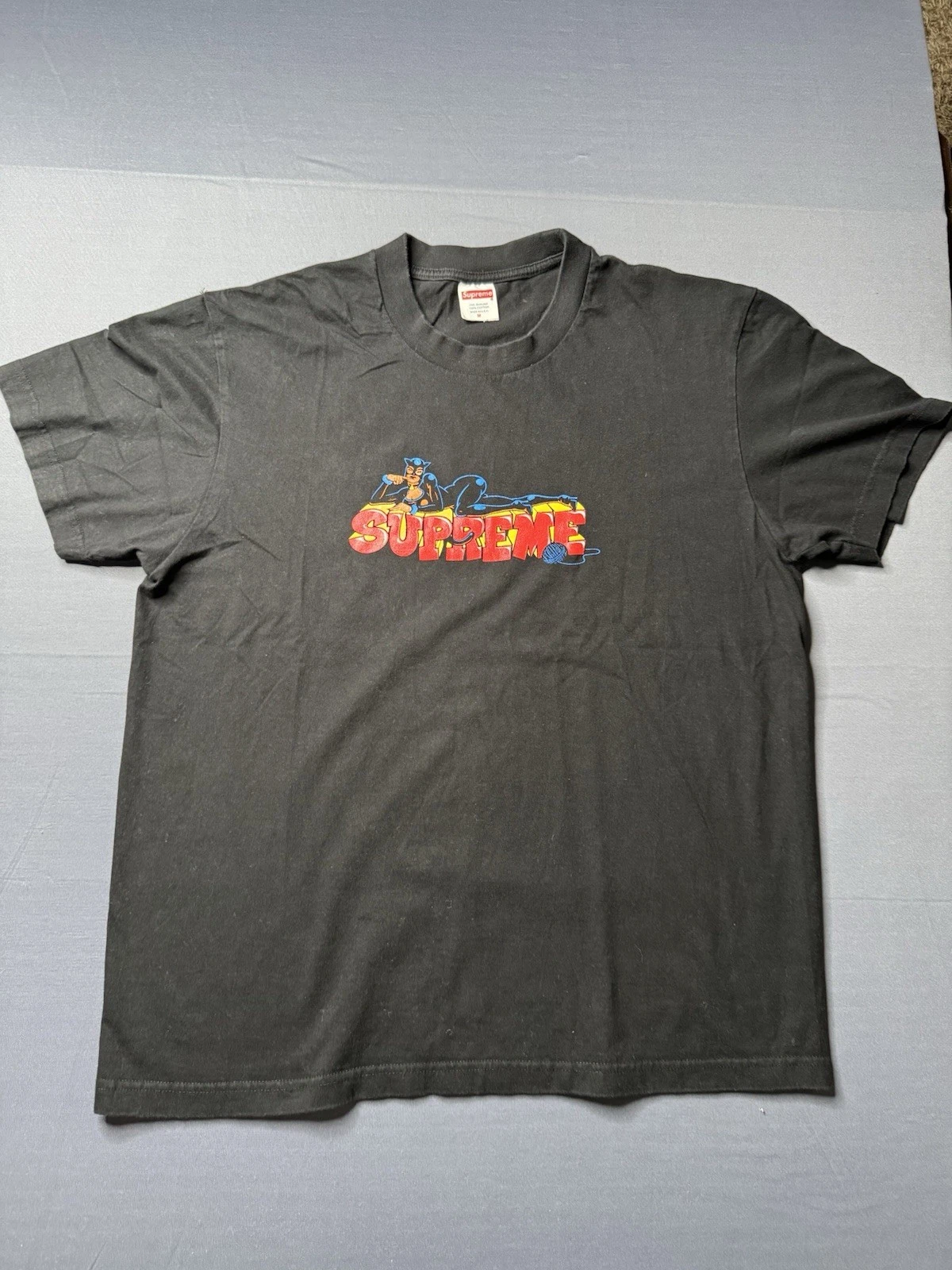 TEE SHIRT NOIR SUPREME FW22 CATWOMAN TAILLE MEDIUM