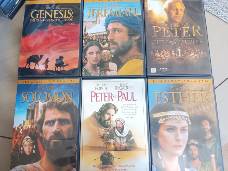 "15 CHRISTIAN IN 8 DVD ALL IN PERFECT CONDITIONS"
