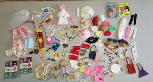 LOT Vintage Barbie Accessories Hats Purses Candy Striper Baby Sitter Gloves +++