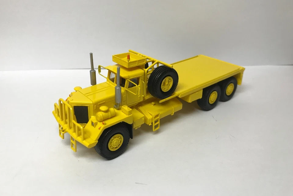 HO 1/87 Kenworth 953 Oilfield - Ready Made Resin Model - YELLOW - Image 3 of 4