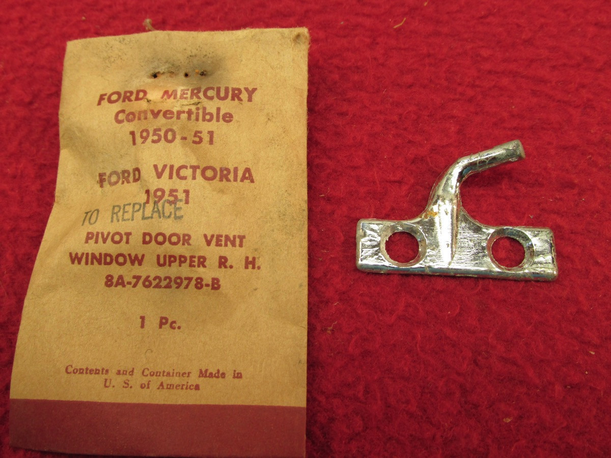 NORS 1950 1951 FORD MERCURY CONVERTIBLE VICTORIA CHROME VENT DOOR WINDOW PIVOT