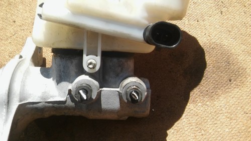 FORD KA MK2 1.2 PETROL BRAKE MASTER CYLINDER - Picture 2 of 7
