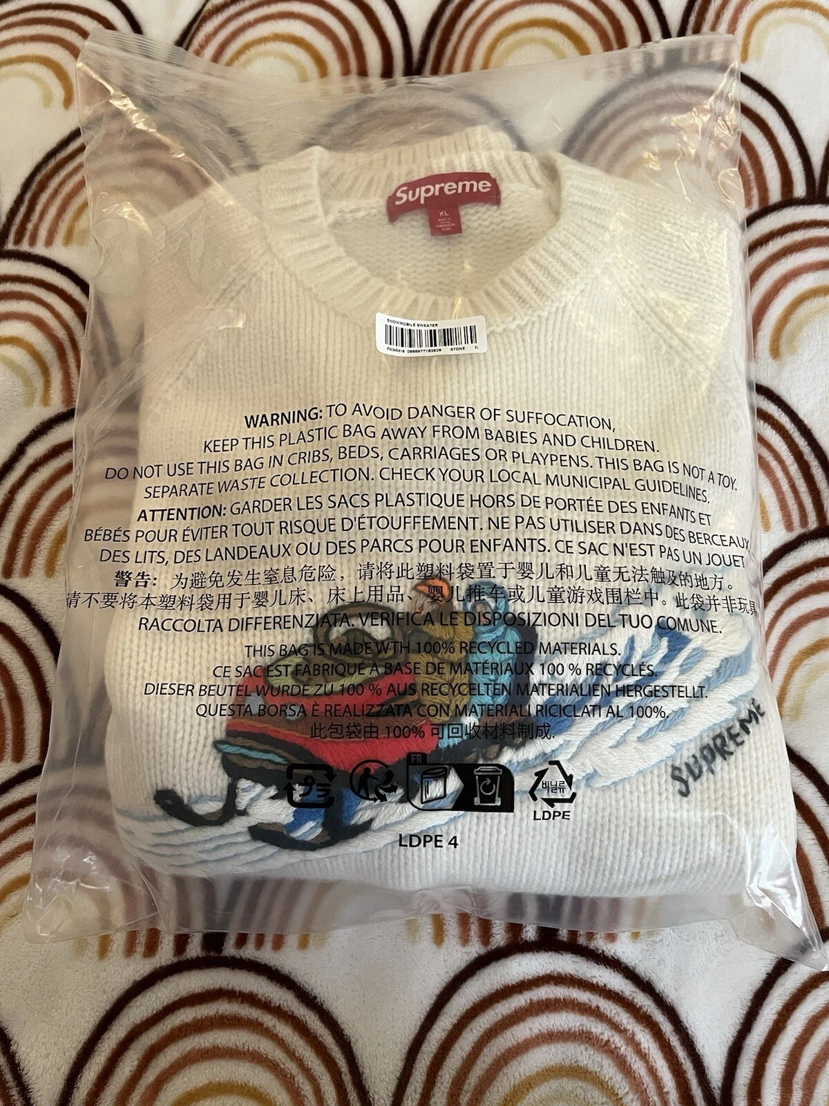 Pull tricoté motoneige Supreme FW 2024 blanc XL en main expédié maintenant