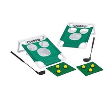 Portable golf chipping game