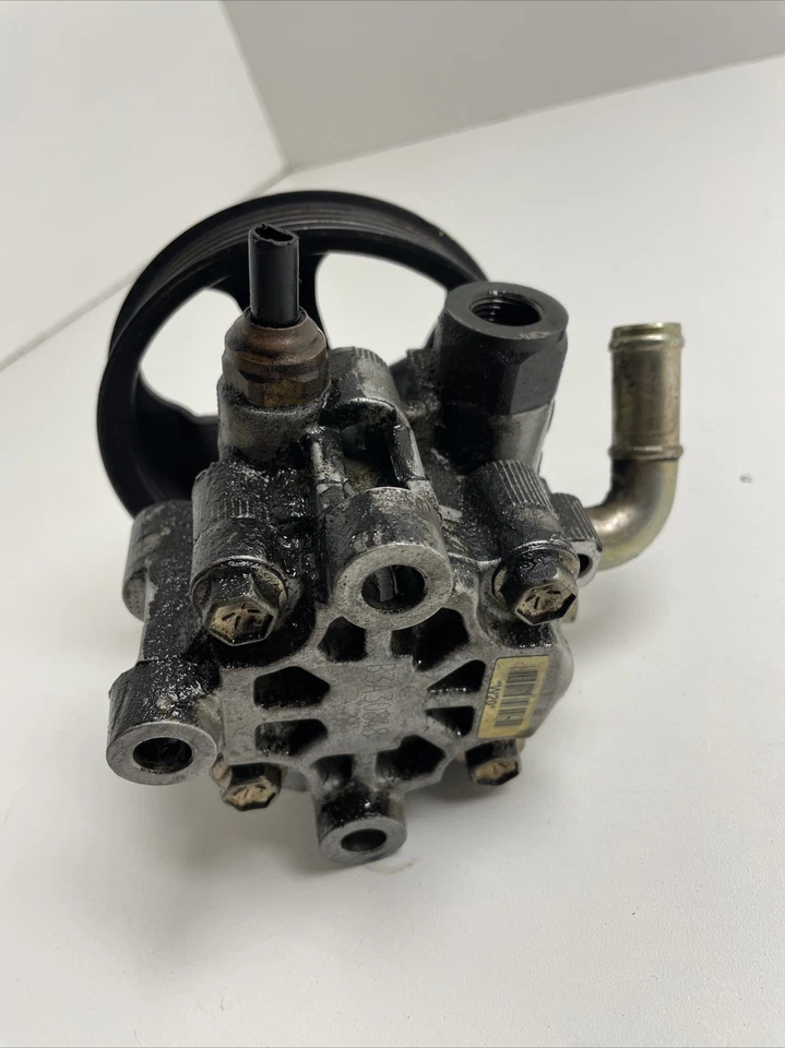 2003 TOYOTA MATRIX XR Power Steering Pump Engine OEM Foto 4 de 4