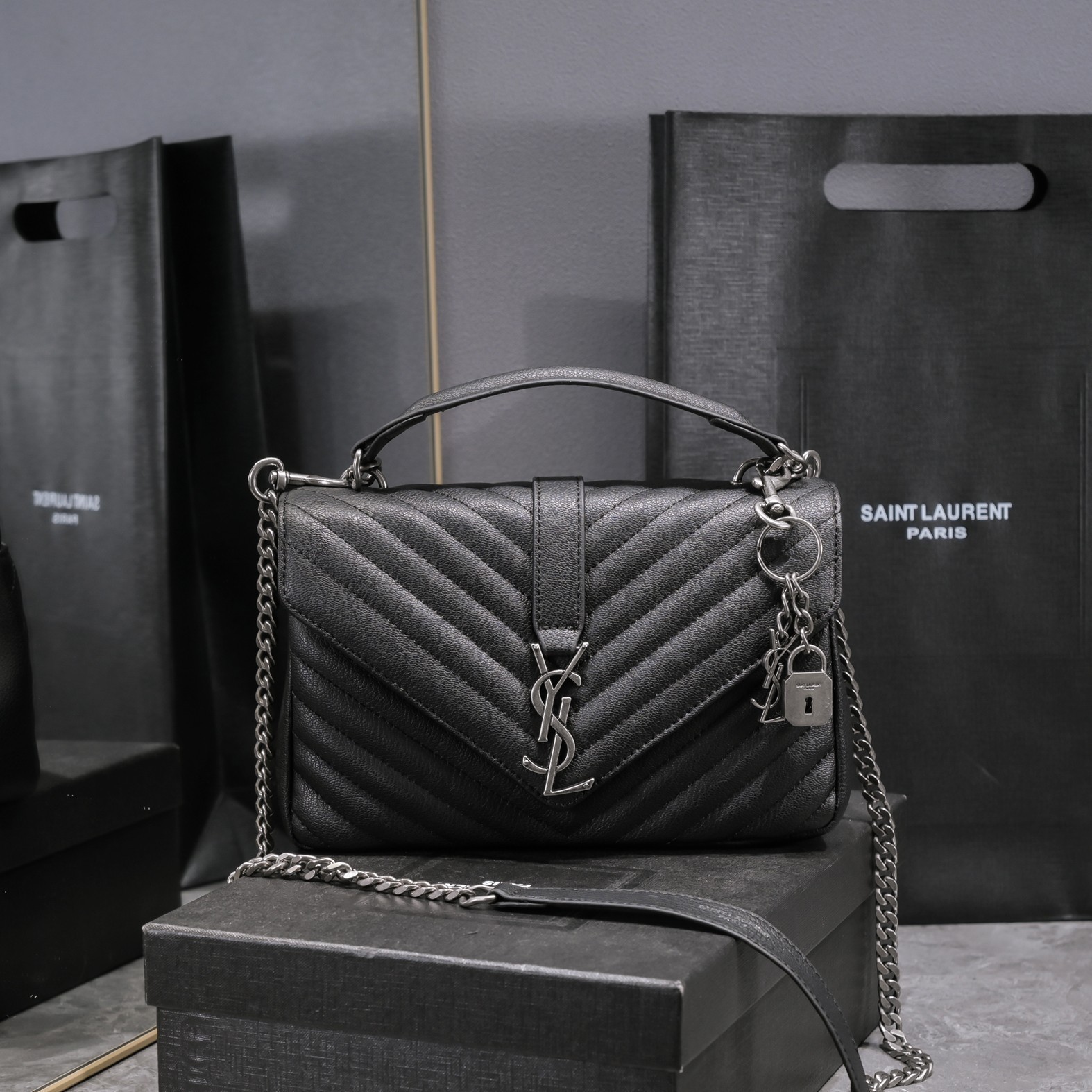 Saint Laurent black quilted leather envelope chain shoulder bag