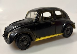 VW Volkswagen Coccinelle jaune Photo Stock - Alamy