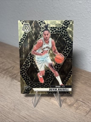 ヴァイスシュヴァルツ トーカ #024 ゴールドサインカード 2024-25 Panini Mosaic Basketball FOTL Devin Vassell Spectris 1/1