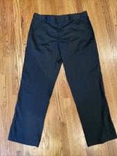 Nike Golf Men  s Standard Fit Flat Front Dri Fit Pants Black Size 38x32