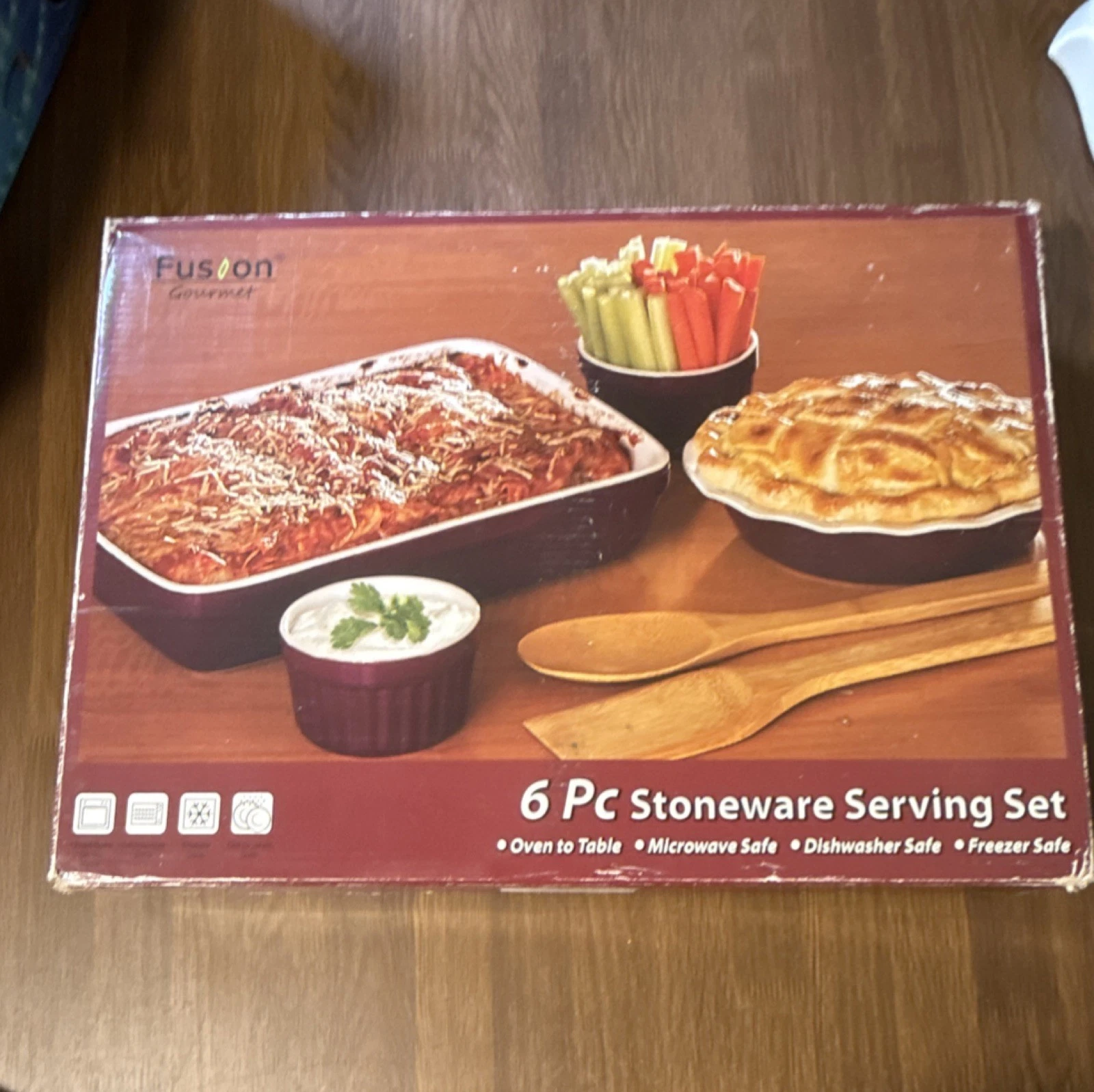 Fusion Gourmet 6-Piece Stoneware Serving Set Pie Dish Baking Dish Ramekins
