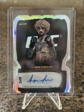 2024 Topps Finest UFC Fight Glove Autograph Sean O’Malley