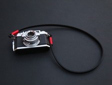 Windmup  8mm Vegetable-Tanned Leather Camera Strap   Black with Colourful Stitch