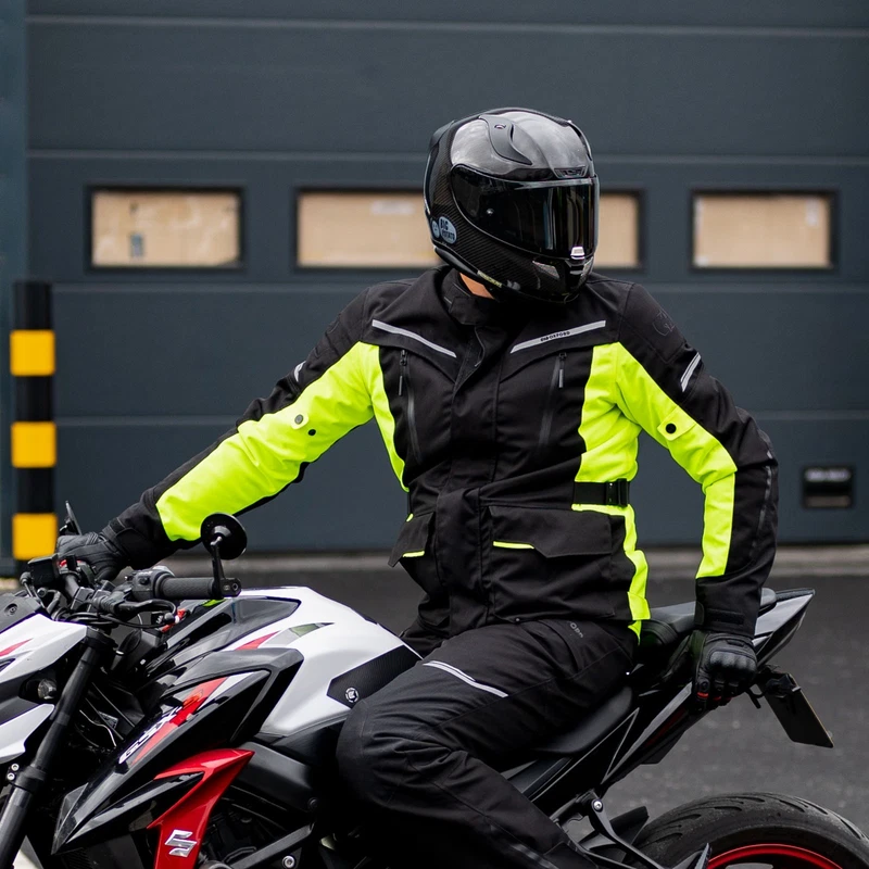 Black Fluo, photo 13 of 14