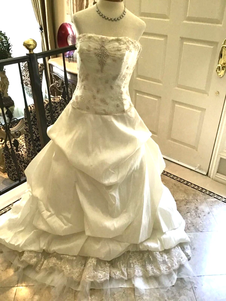 Vestido de noiva Jasmim NOVO vestido de noiva ESPARTILHO com cadarço marfim/café renda 8 - Imagem 4 de 4