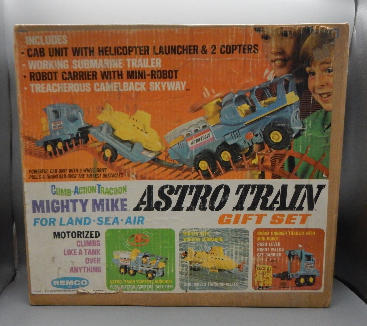 1960s vintage REMCO toys ASTRO TRAIN Gift Set MIGHTY MIKE windup