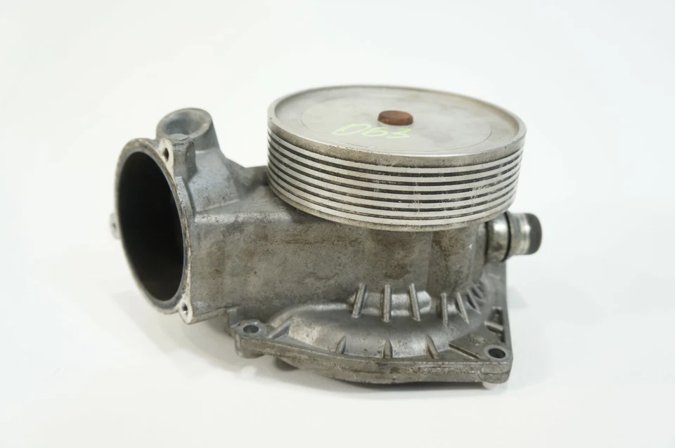 BMW 550I 650I 750I 750LI 2011-2016 4.4 V8 N63 TERMOSTATO CARCASA UNIDAD BOMBA DE AGUA Foto 4 de 4